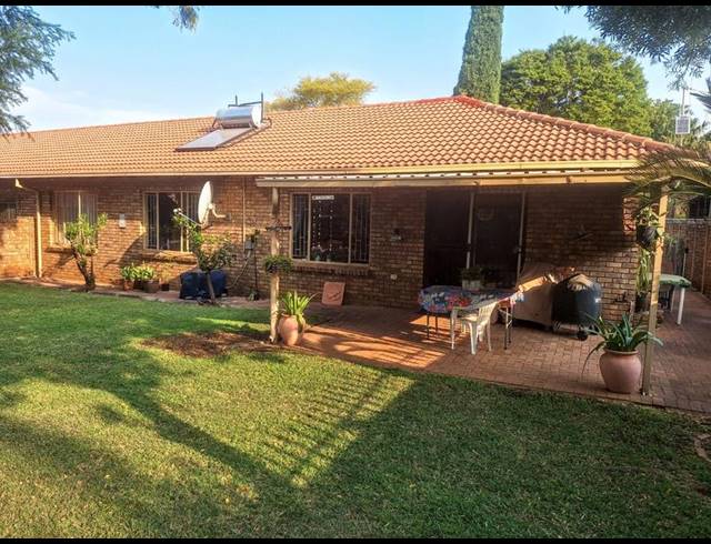 2 BEDROOM HOUSE FOR SALE IN NINAPARK